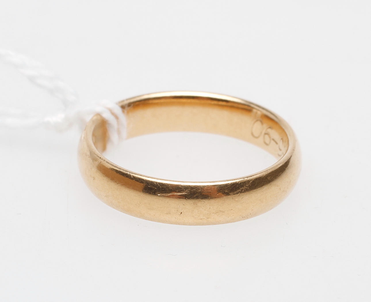 RING, 18k guld, vikt ca 4 gr.