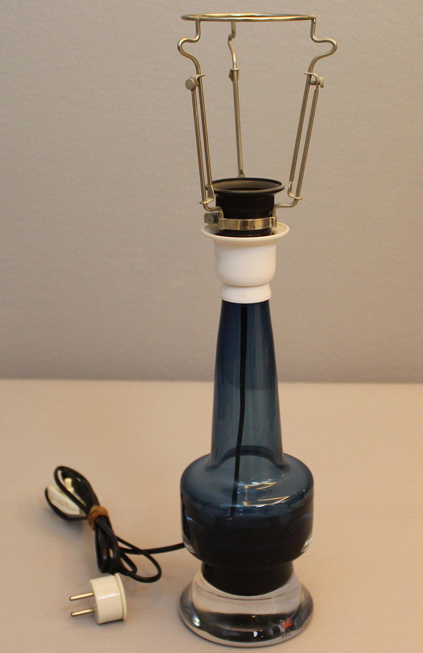 BORDSLAMPA, helkristall, Kosta, 1900-talets andra hälft.