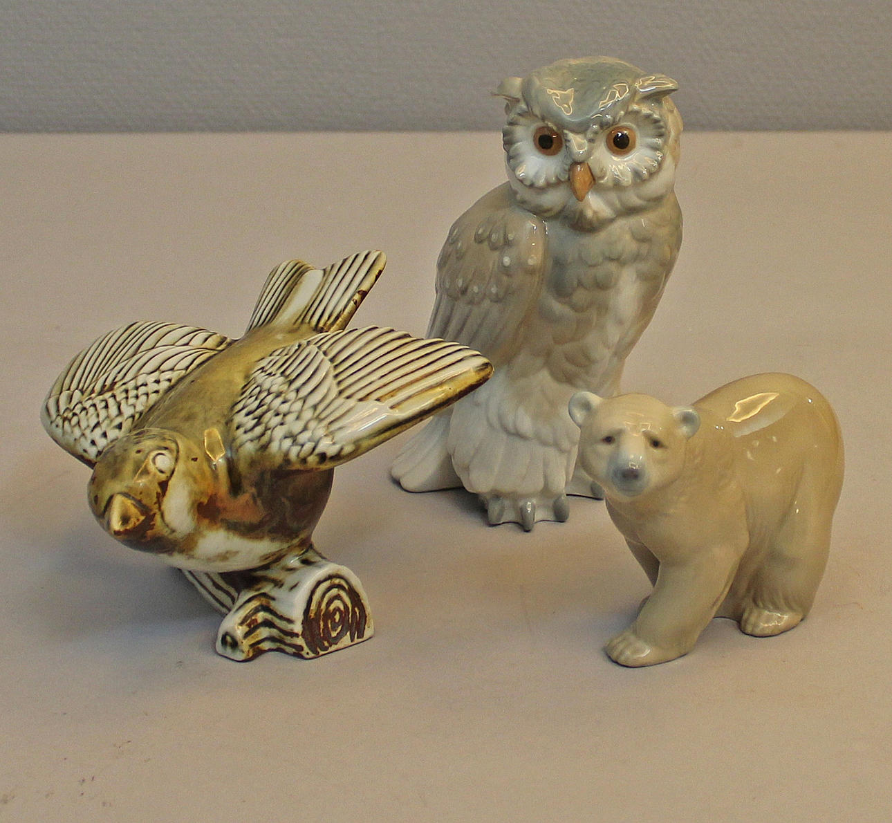 FIGURINER, 3st, Sven Wejsfelt, Gustavsberg samt Lladro och Nao.