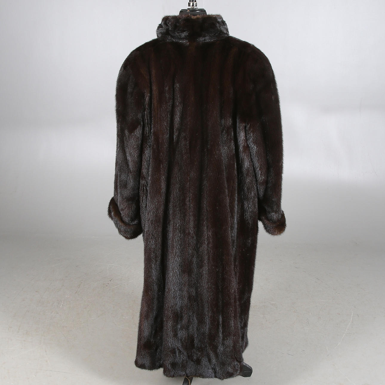 FUR, mink, “Superb Quality Ranched Mink, Saga Mink. Vintage
