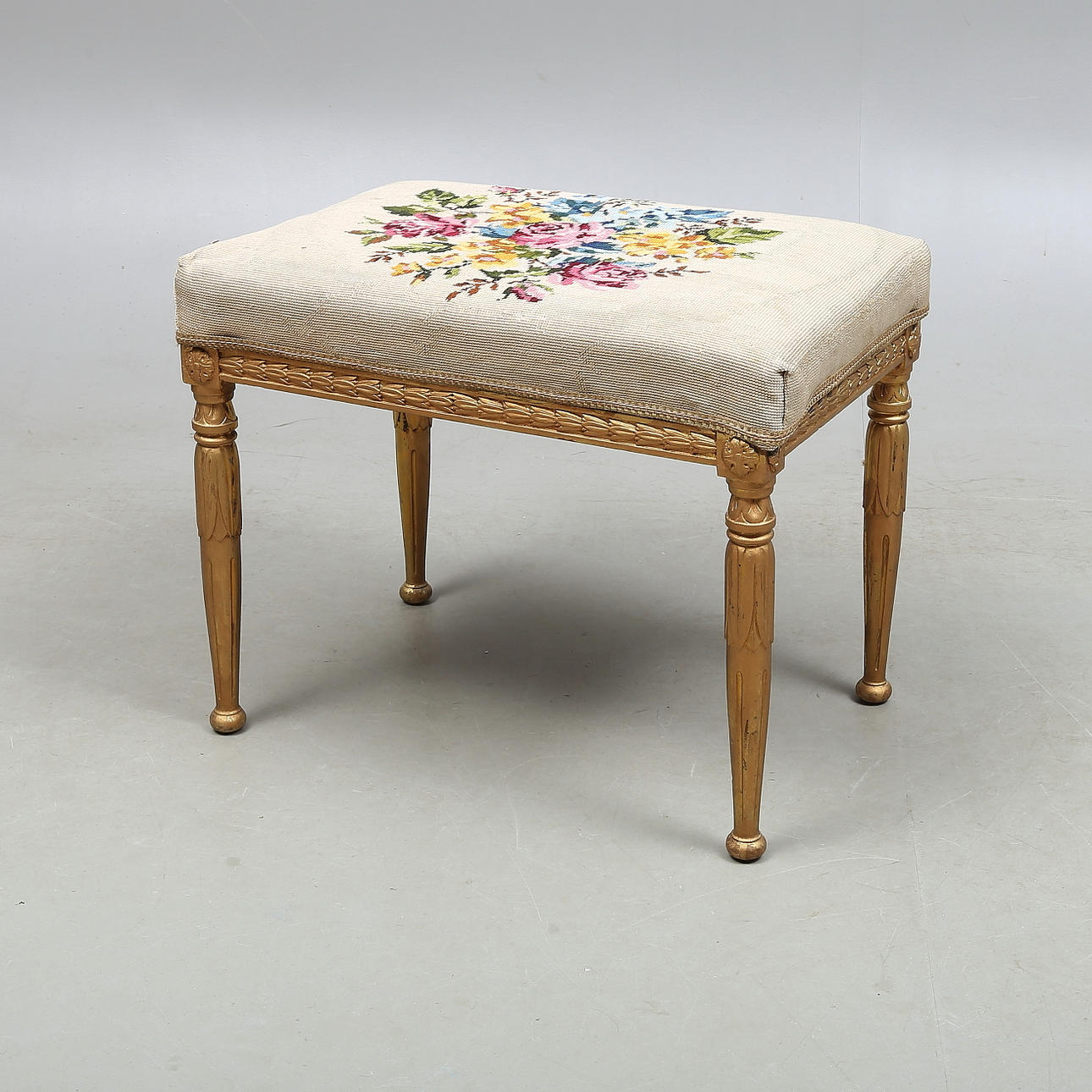 TABURETT, gustaviansk stil, 18/1900-tal.