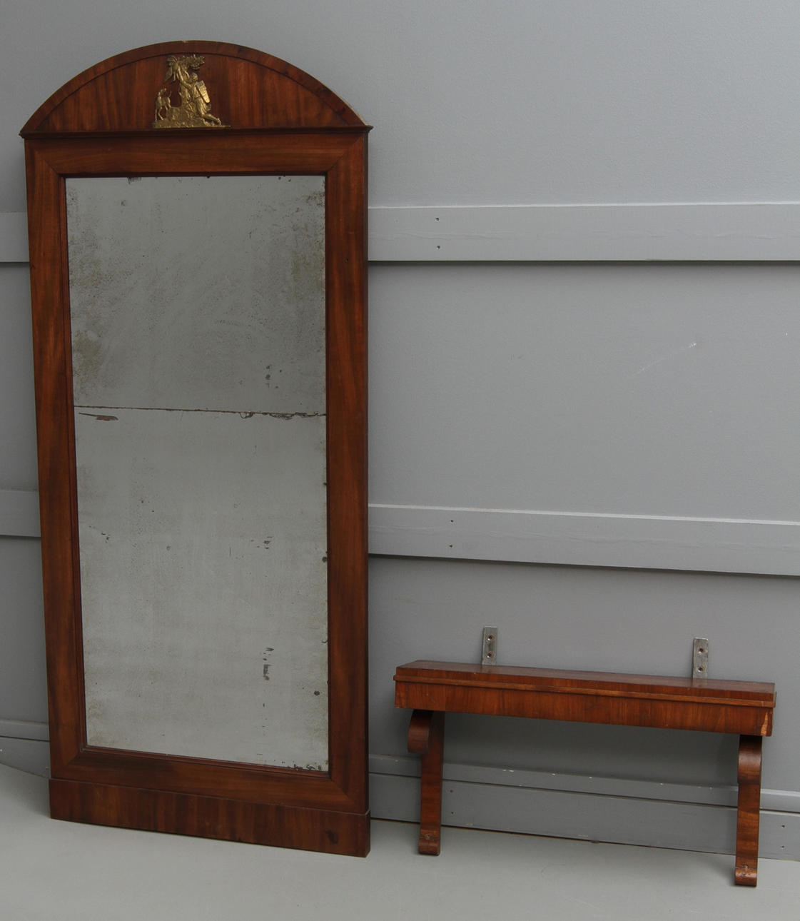 SPEGEL MED VÄGGKONSOL, Karl-Johan, 1800-tal.