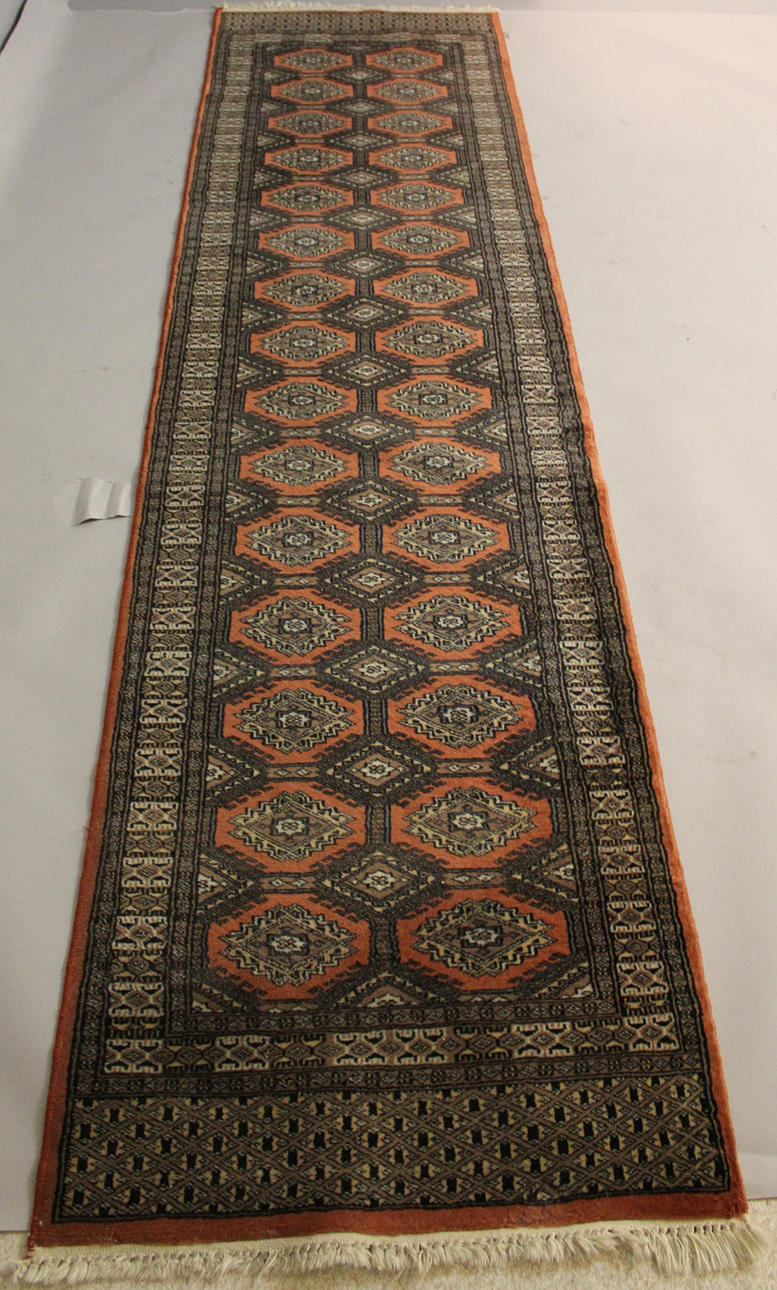 GALLERIMATTA, ull, Pakistan. 267x67 cm.