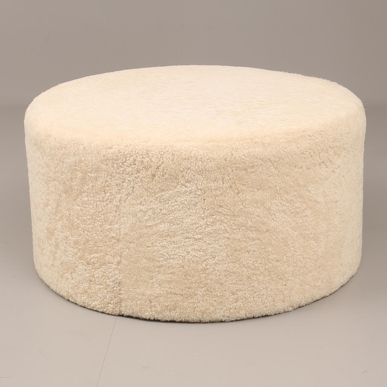 PUFF, Shepherd, fårskinn.