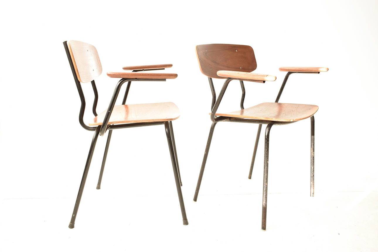 SCHOOL CHAIRS IN TEAK, 1900S.