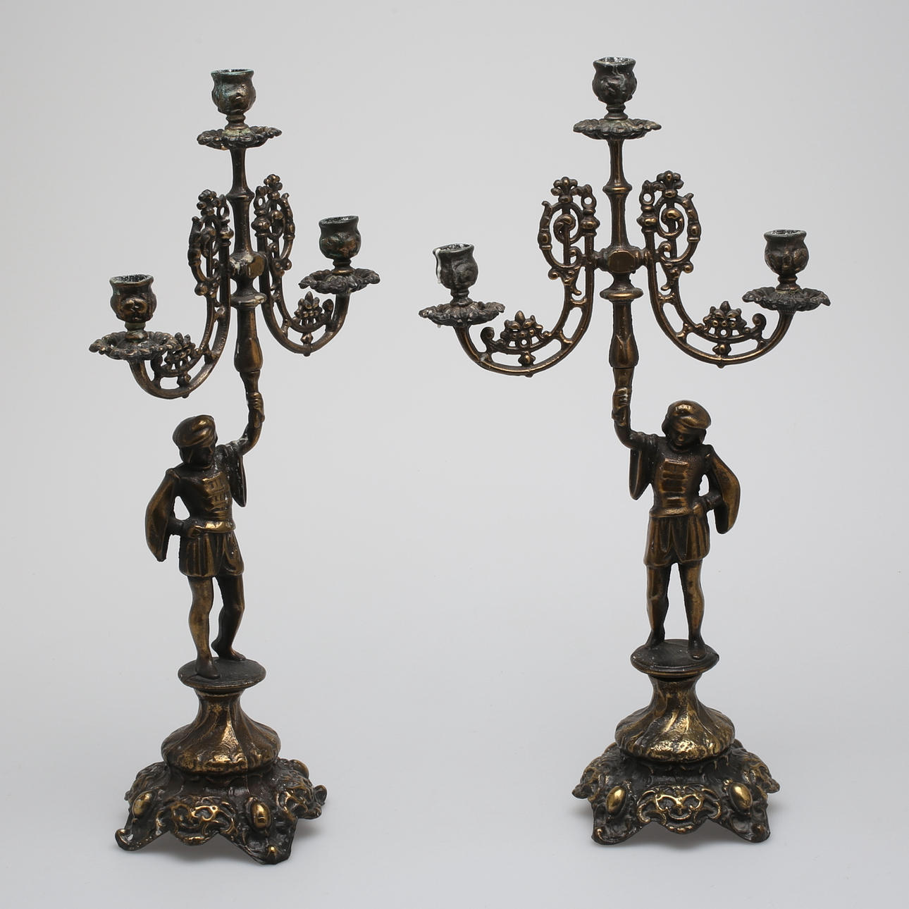 KANDELABRAR, ett par, mässing, 1900-tal.