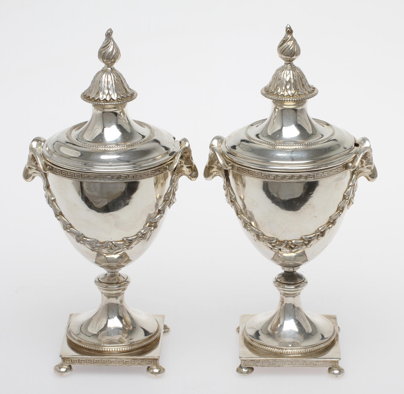 LOCKURNOR/SKÅLAR, A.G Dufva, nysilver, omkring 1900.