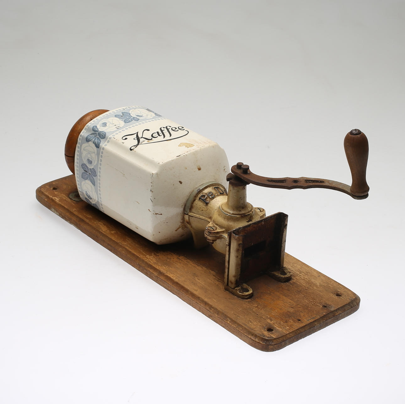 COFFEE MILL, early 20th century.