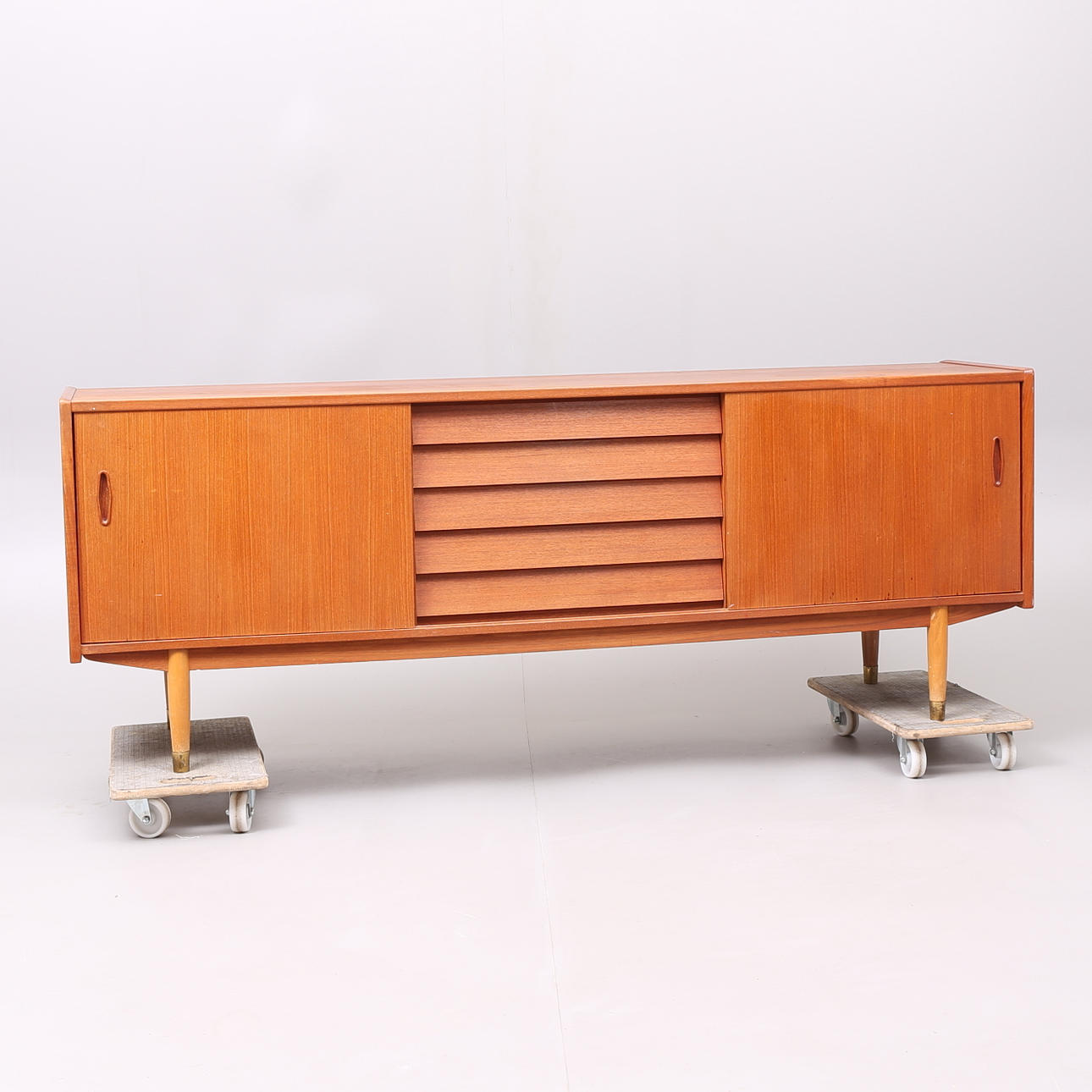 SIDEBOARD, teak, 50/60 tal.