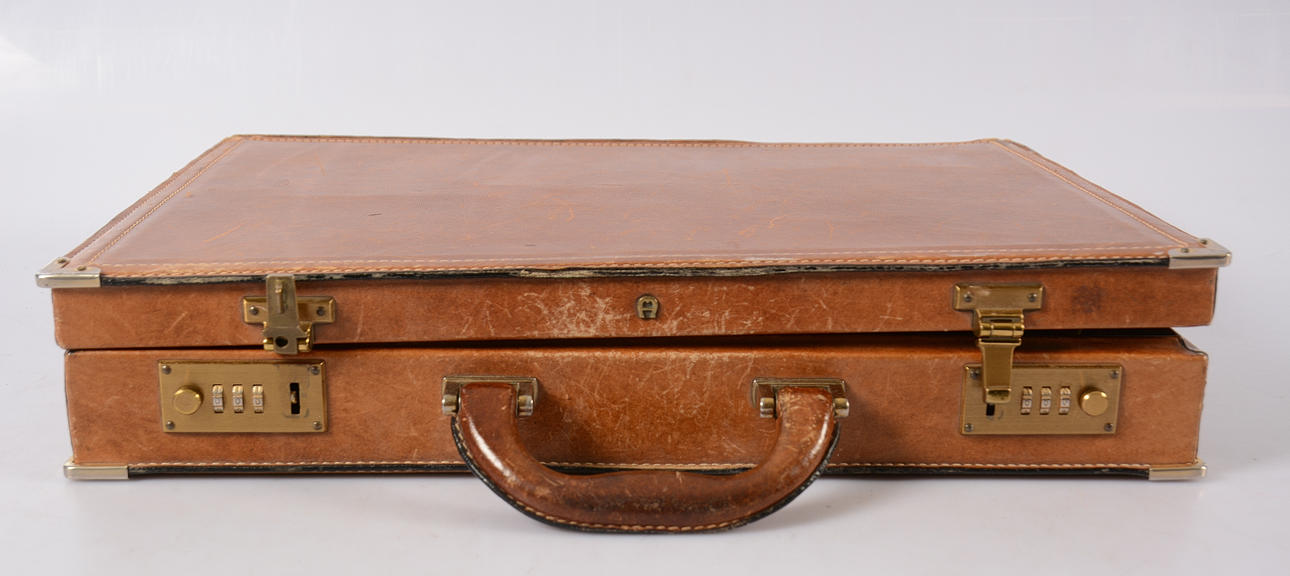 ATTACHÉ BAG, Etienne Aigner, leather, 1900s.