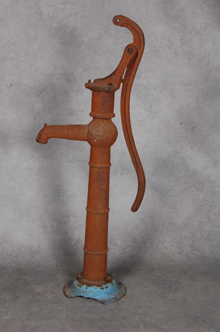 GÅRDSPUMP, 1900-talets början.