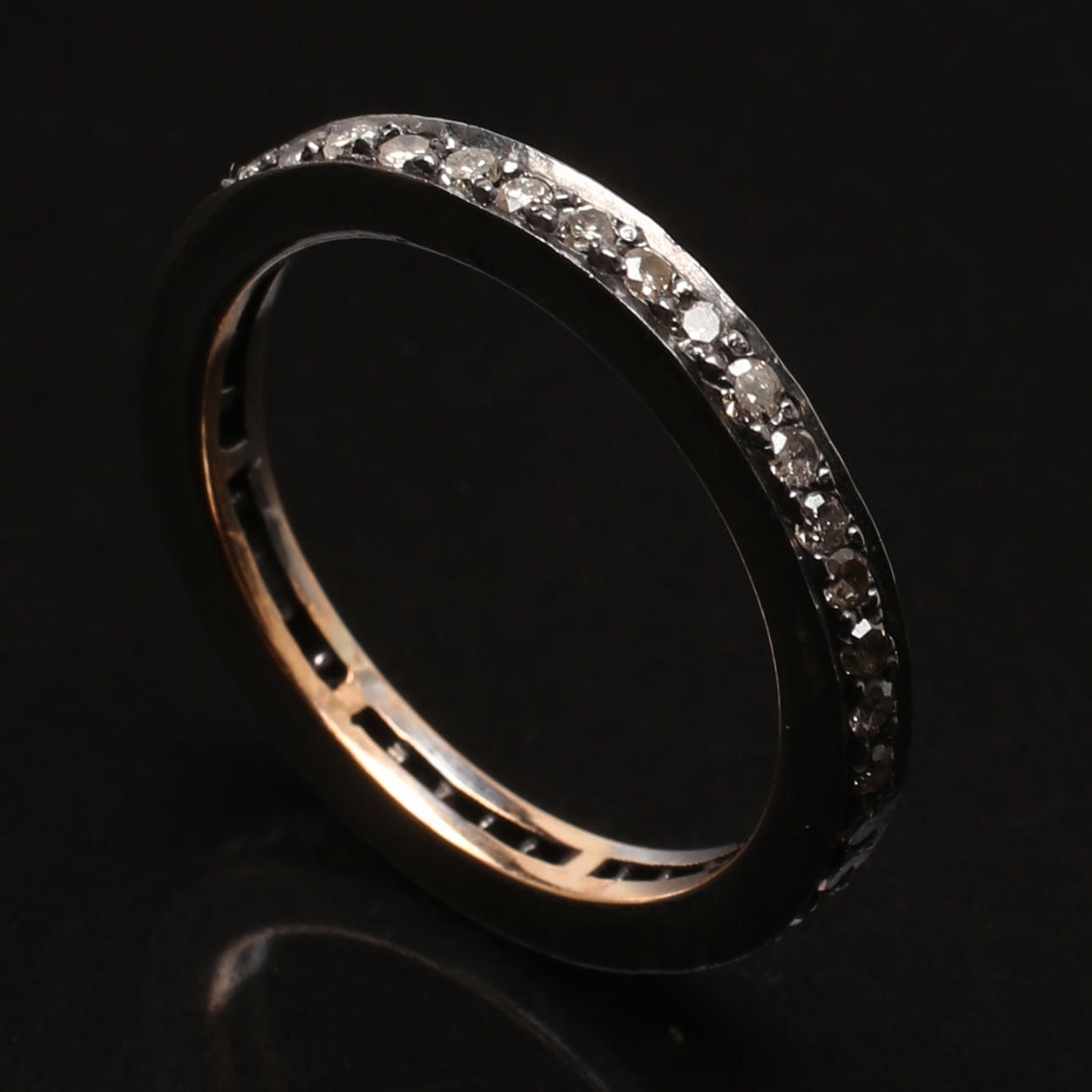 ALLIANSRING silver med diamanter 0.45 ct.