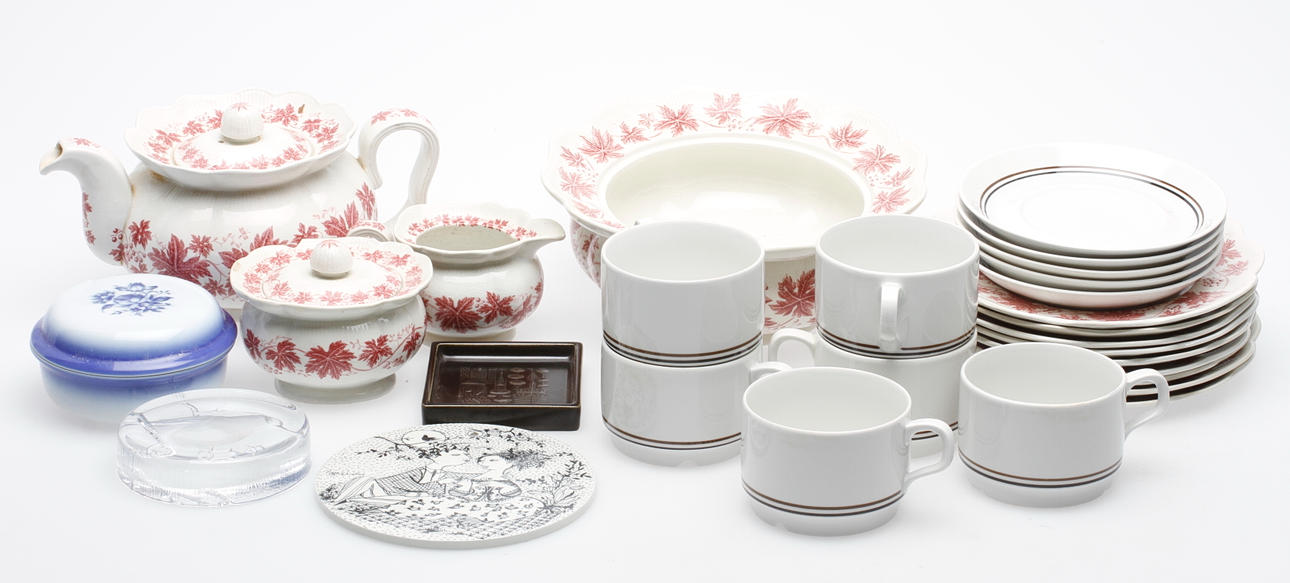 KERAMIKFÖREMÅL mm, bl.a. Rörstrand, Gefle, Björn Wiinblad.