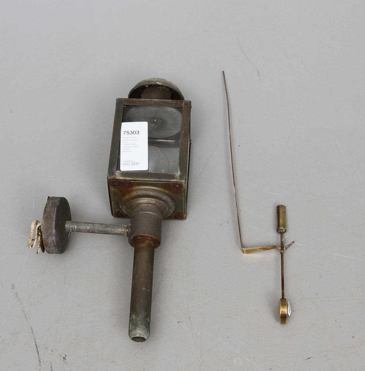 VAGNSLYKTA, metall och glas samt, LJUSPENDEL, mässing, Pierre Forsell, Skultuna.