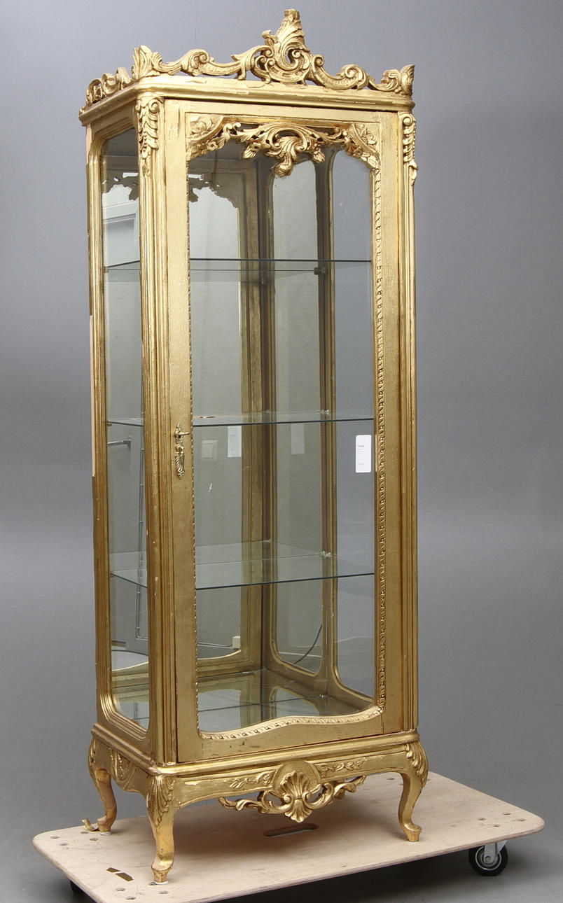 DISPLAY CABINET, gilded, rococo style, late 1900s.