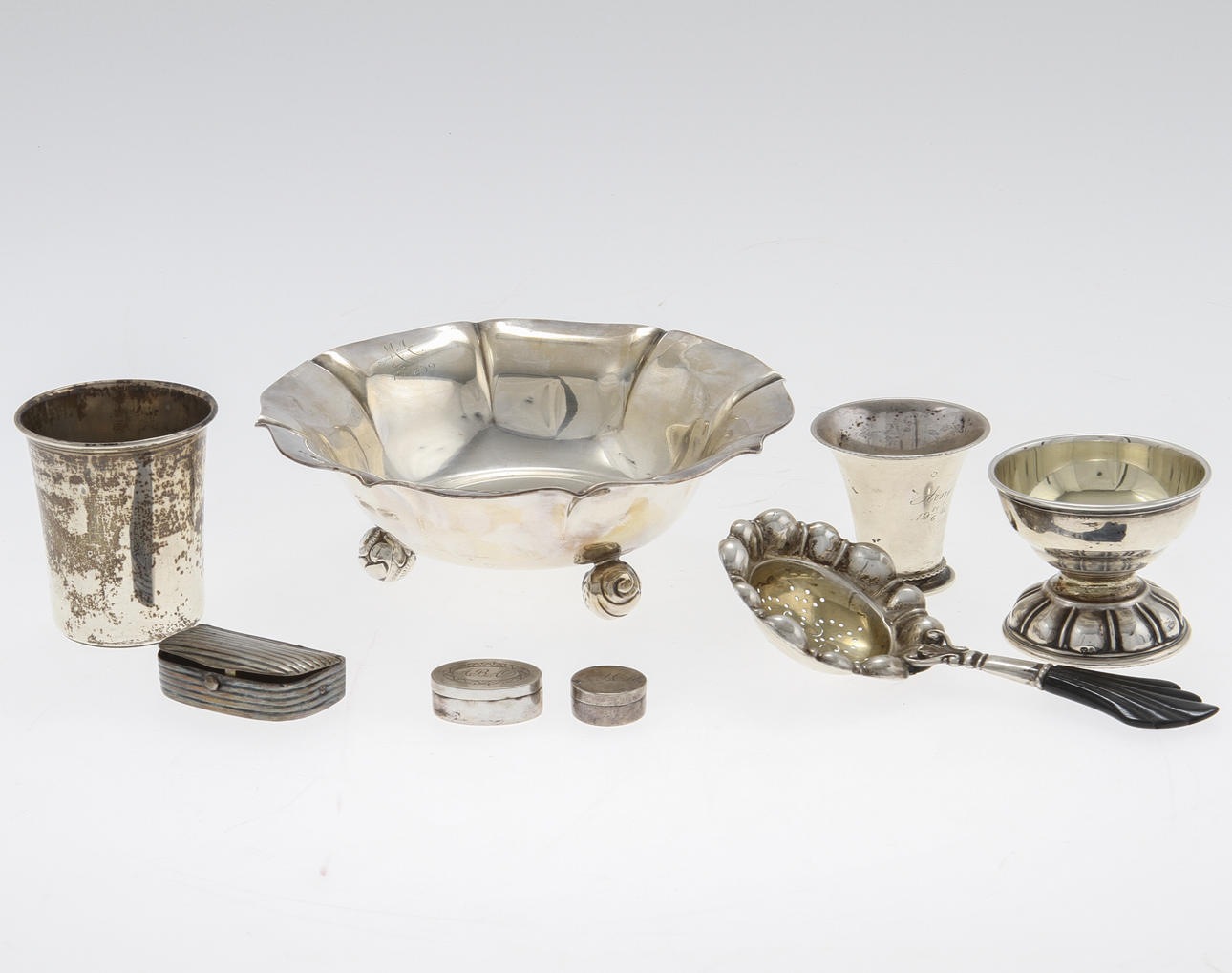 SILVER, 8 delar, ca 320 gram.