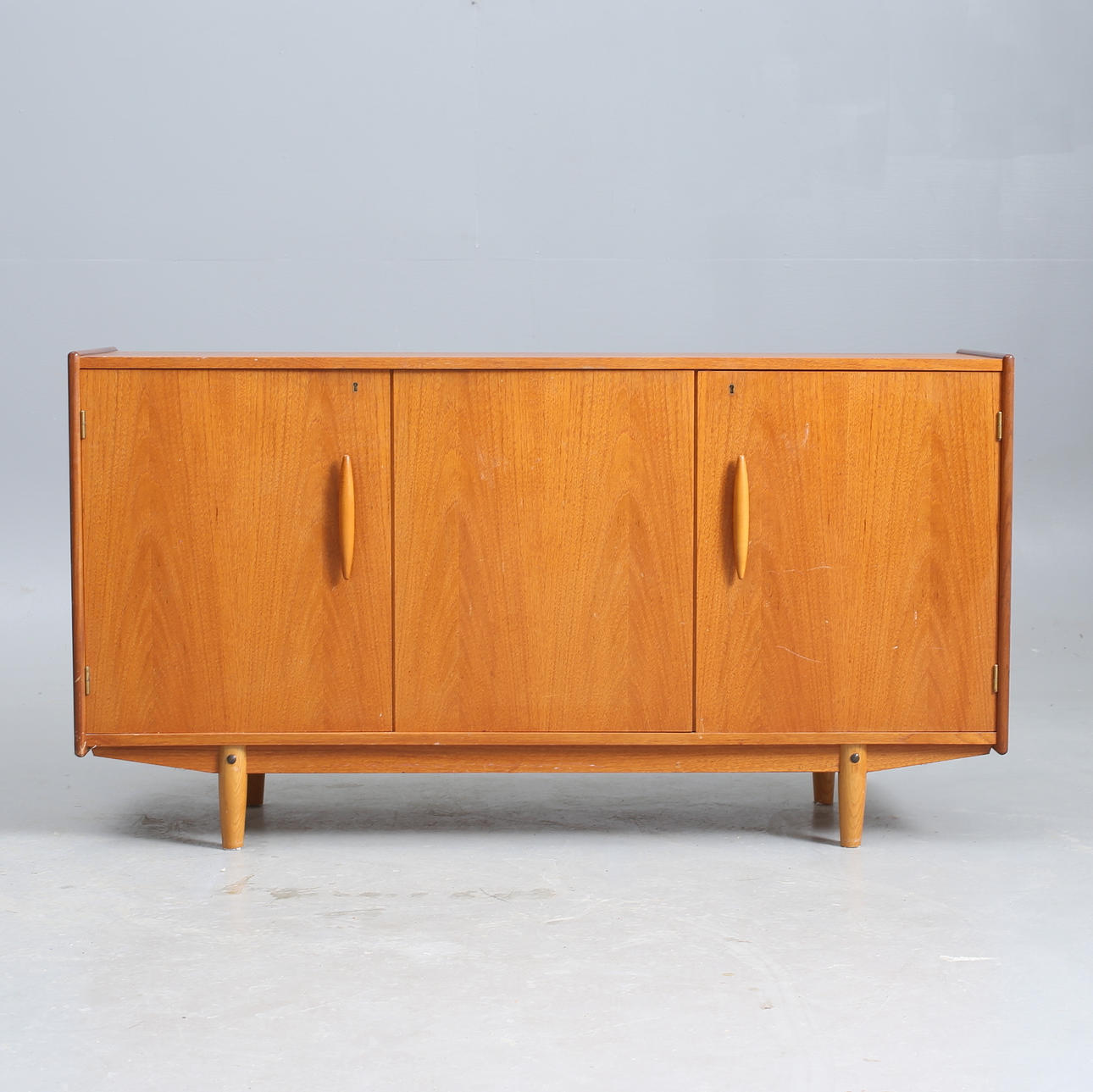 SIDEBOARD, teak 1960s. TV stand, three doors.