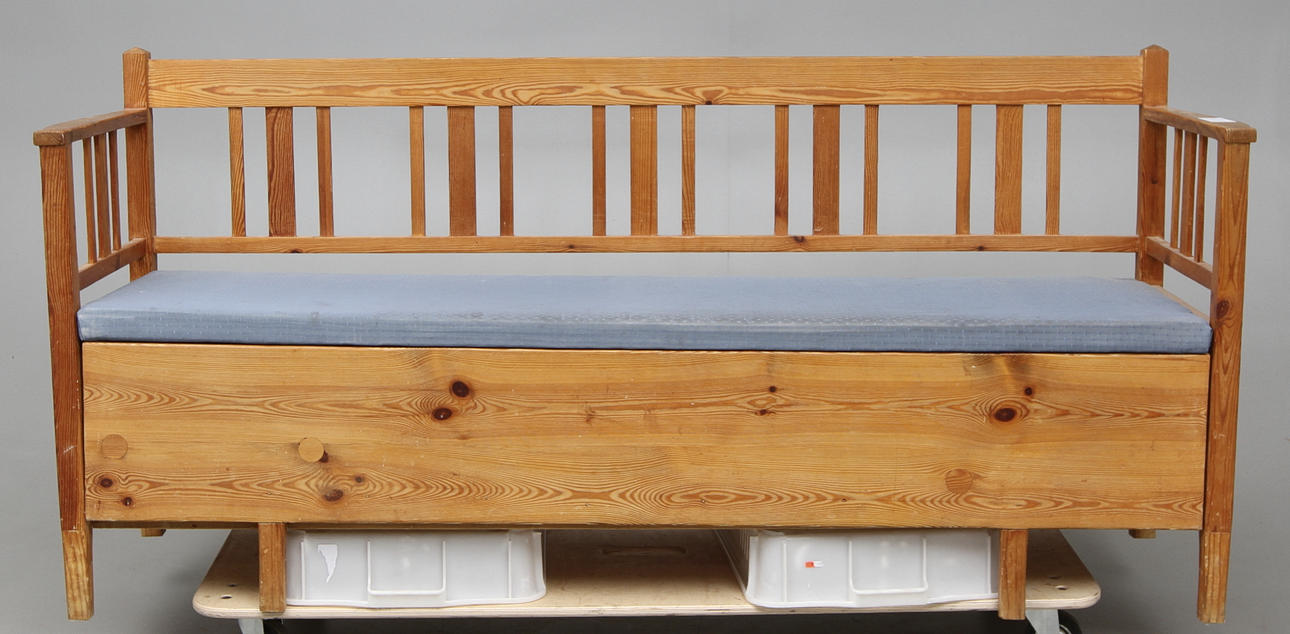 KÖKSSOFFA, trä, sekelskiftet 1800/1900.