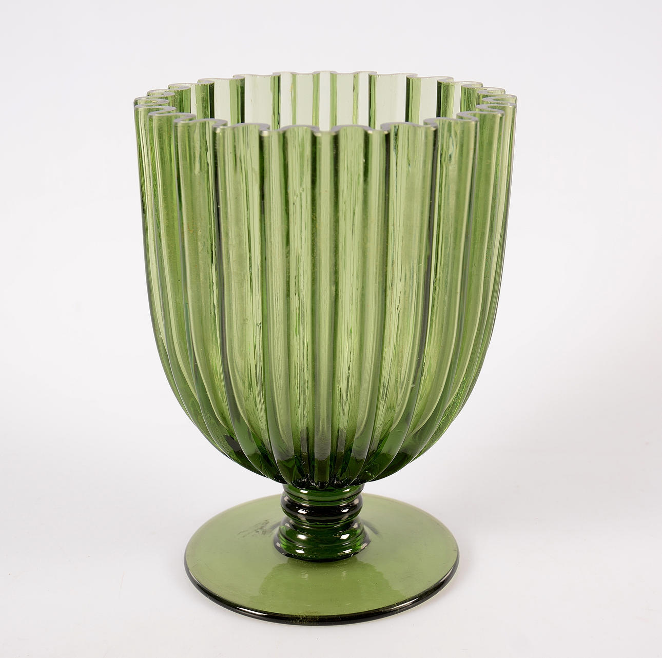 VAS, gröntonat glas, 1900-tal.