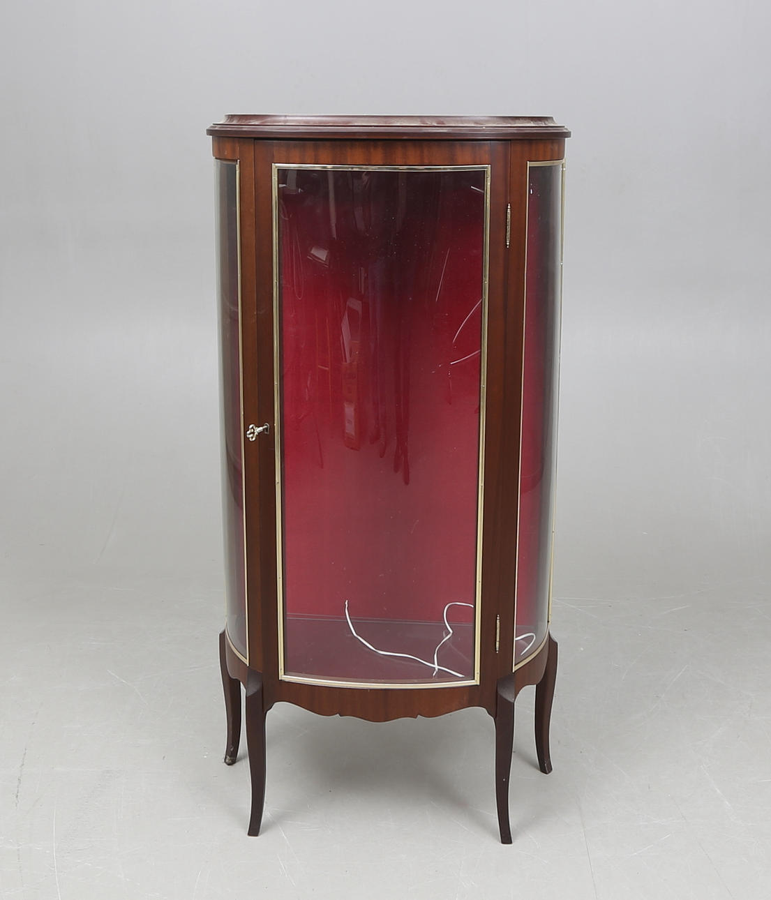 DISPLAY CABINET, Louis XV style, Alsterbro møbler AB, 1900s.