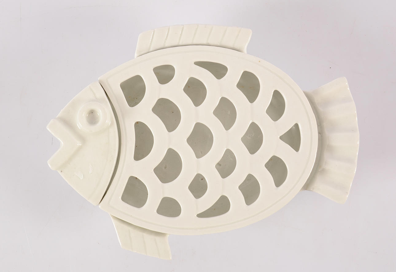 GUNNAR NYLUND. Askfat, Chamotte, Rörstrand.