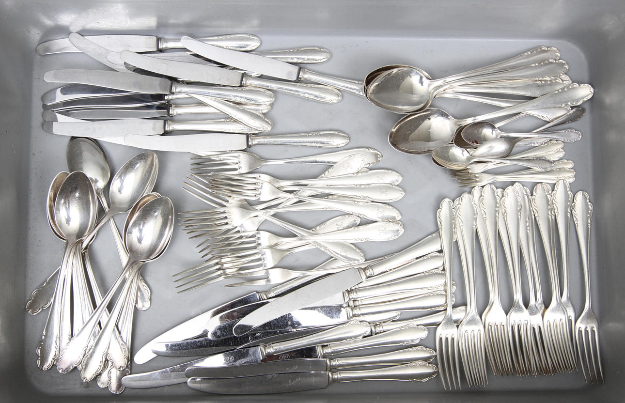 BESTICK, 64 delar, nysilver, "Haga" och "Slottsbarock", 1900-tal.