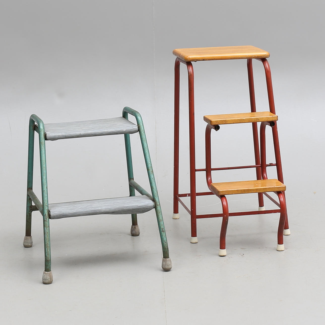 KÖKSPALLAR, 2 st, 1900-talets mitt.