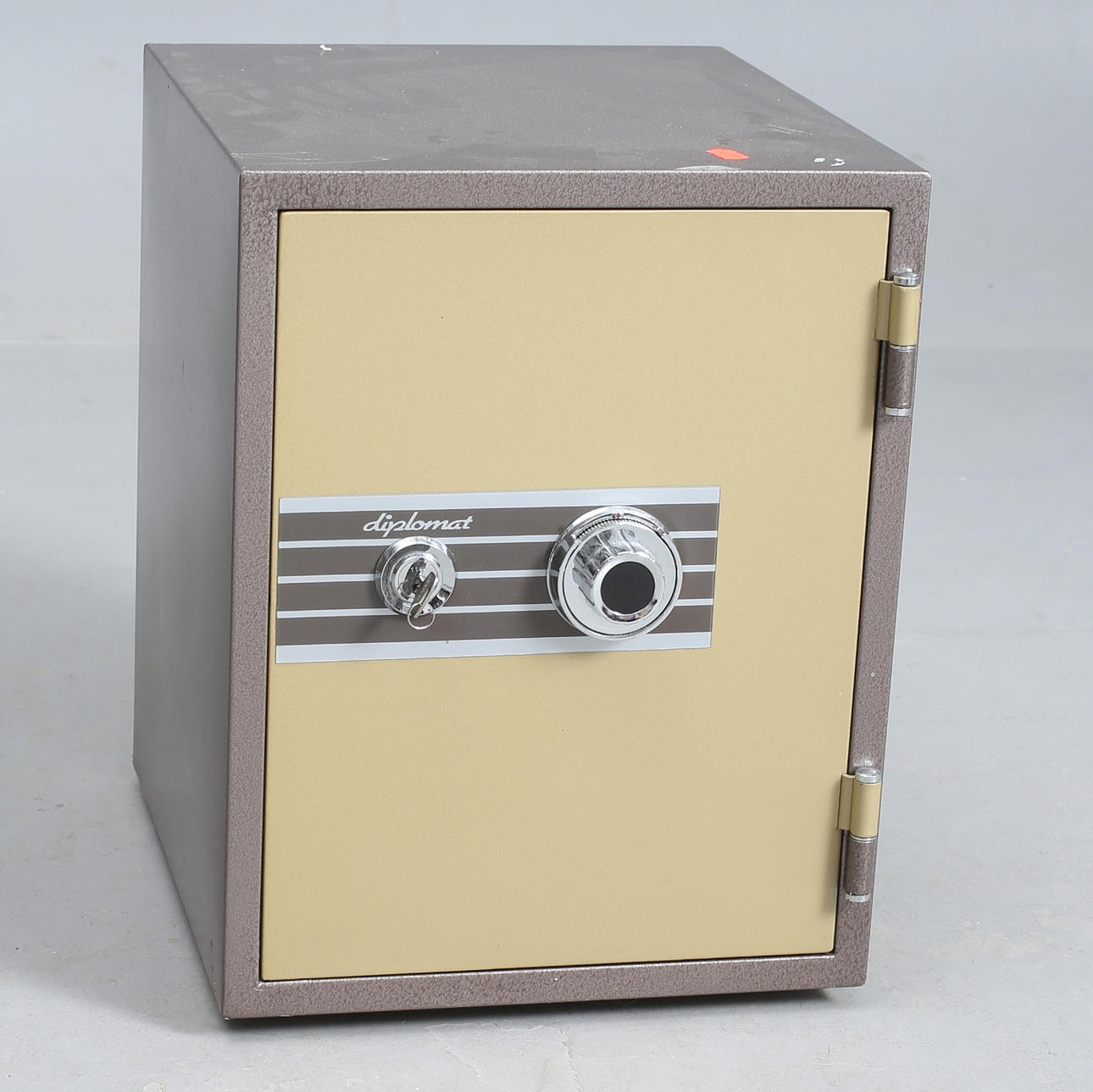 SIKKER / DOKUMENTSKAB, Diplomat, 1900-tallet.