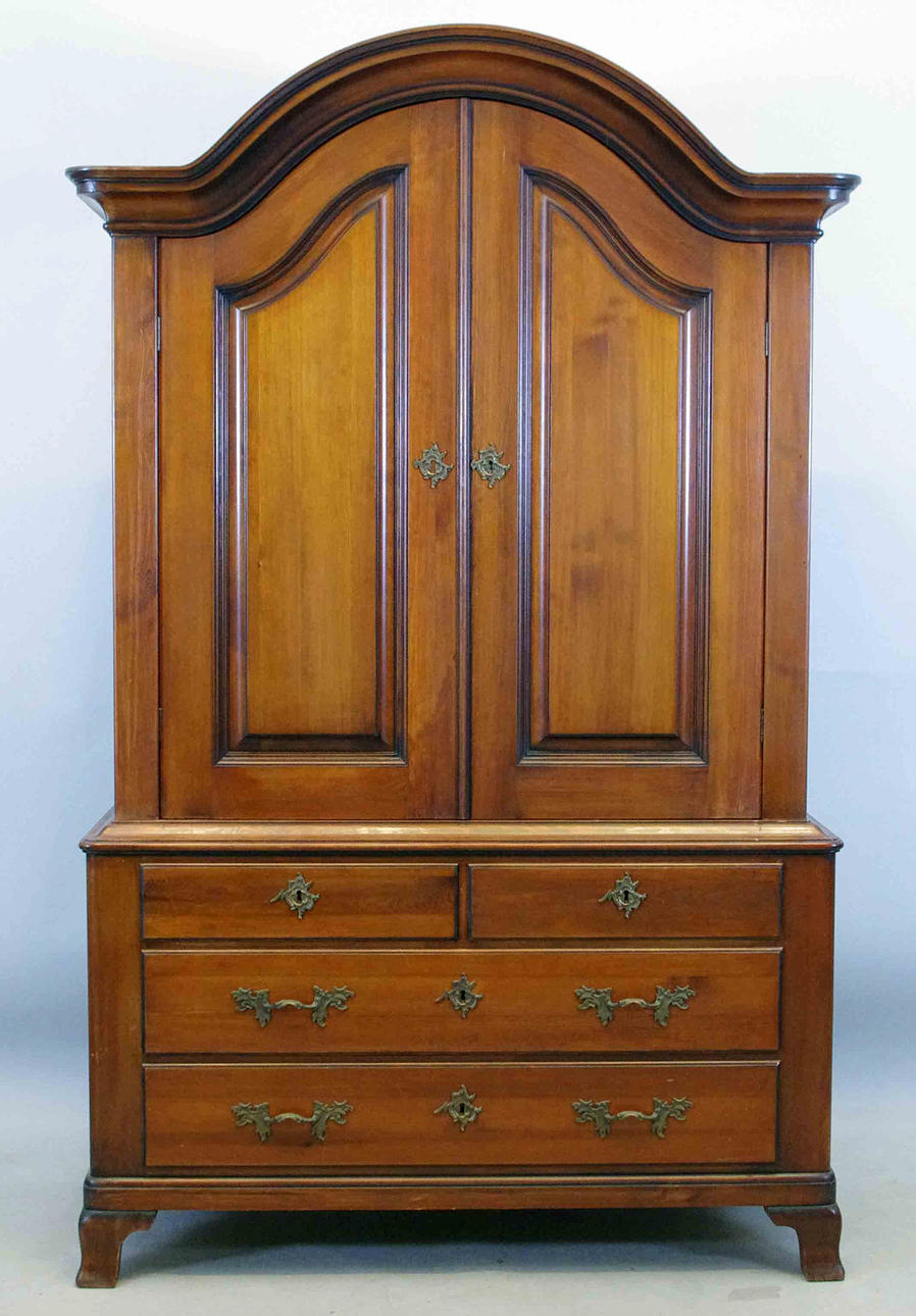 MATSALSSKÅP, betsad fur, rokokostil, 1900-tal.