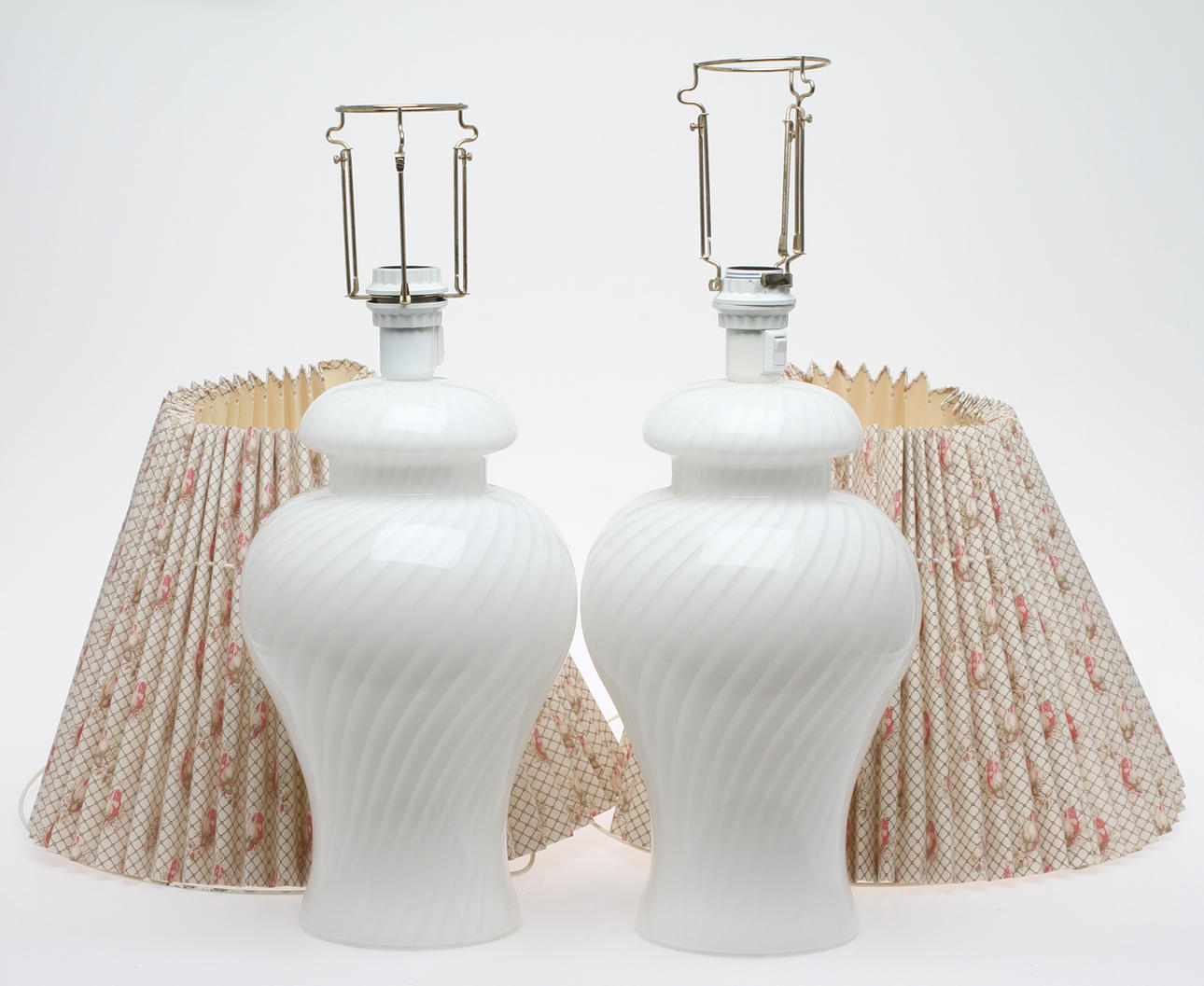 BORDSLAMPOR 1 par, glas, etikettmärkt Italimport Stockholm, 1900-talets slut.