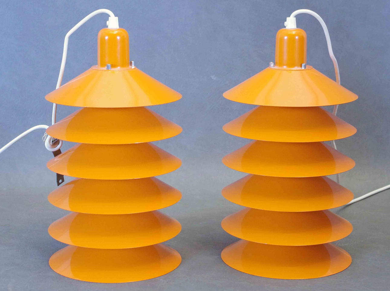 TAKARMATURER, lackerad plåt, 1970-tal.