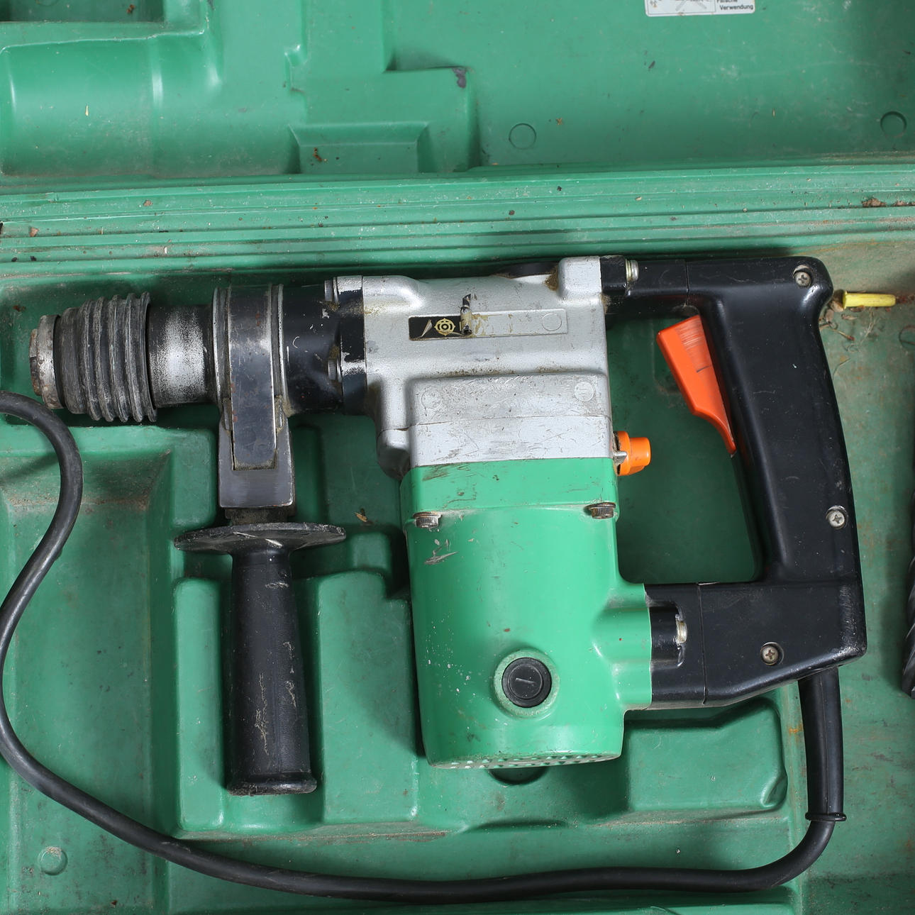 IMPACT DRILL MACHINE, Hitachi, heavy duty model.