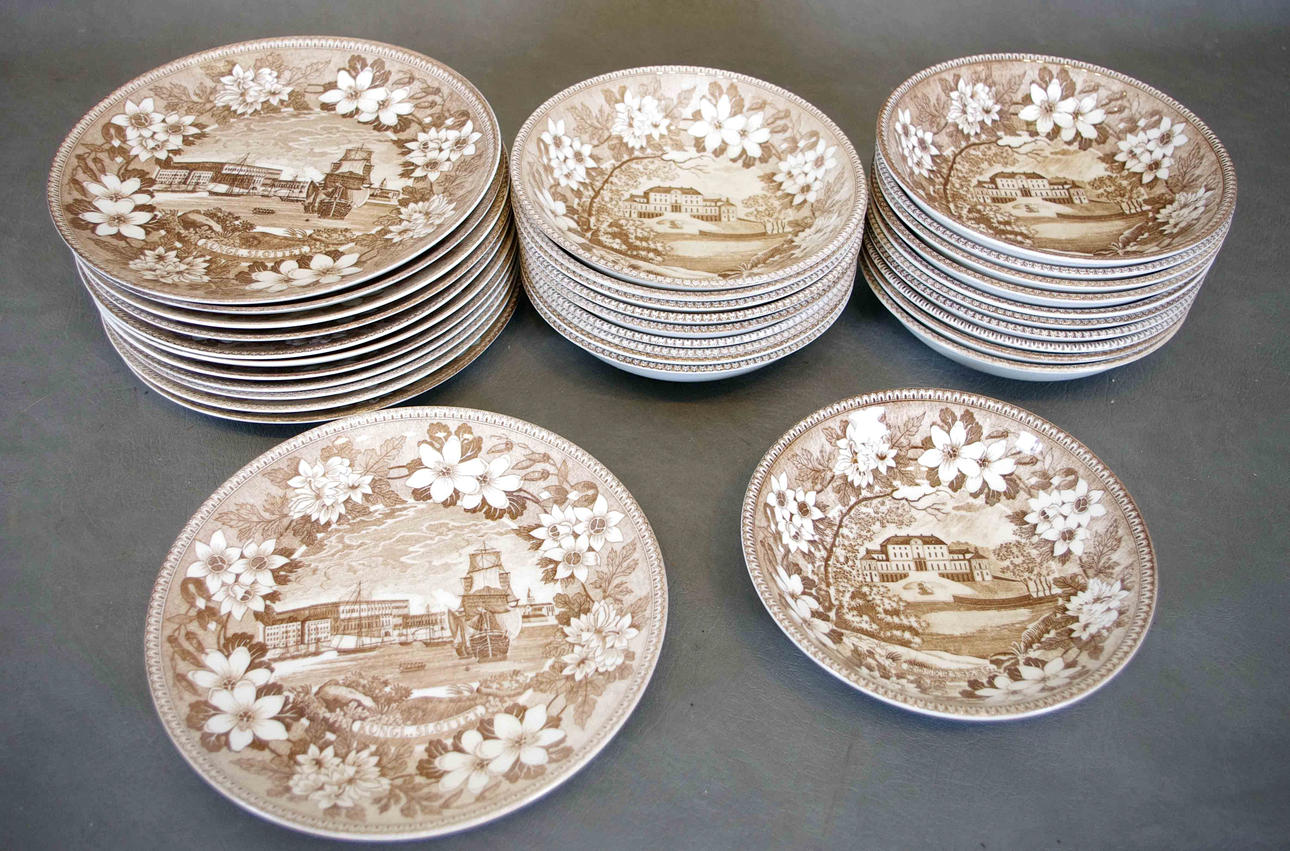 MATSERVISDELAR, "Kungliga slott", Gustavsberg.