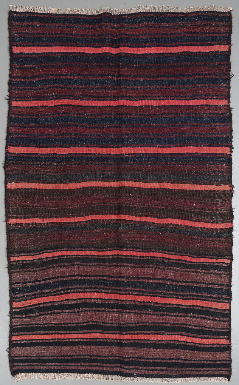 CARPET, Persian kilim, 180 x 115 cm.