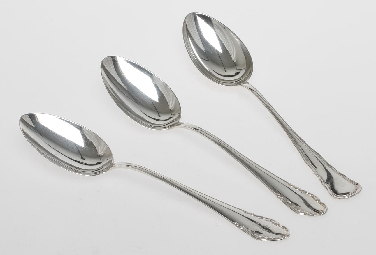 SKEDAR 3 st, silver, C.G Hallberg och Skandia. Tot vikt 182 gram.