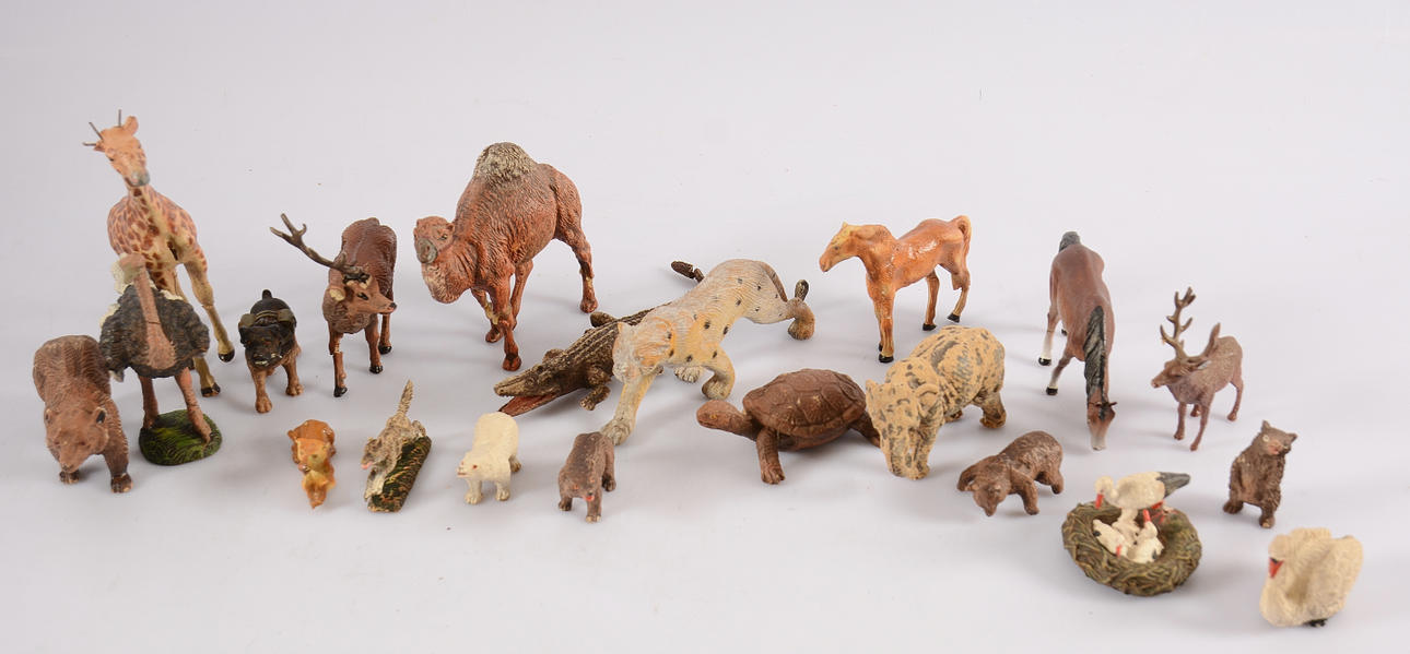 STORT PARTI ELASTOLIN och LINEOLFIGURER, 1900-tal.