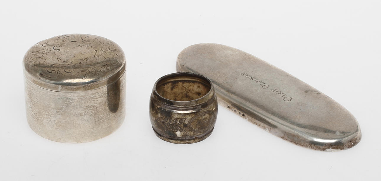 SILVER, 3 delar, bland annat Christian Hammer Stockholm 1849. Tot vikt 163 gram.