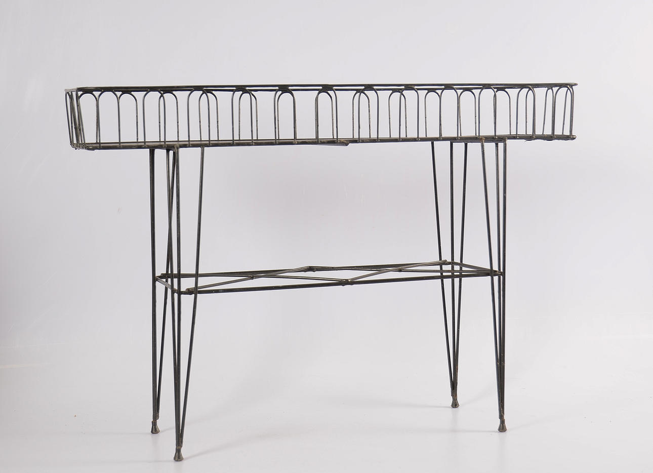 BLOMBORD, string modell.
