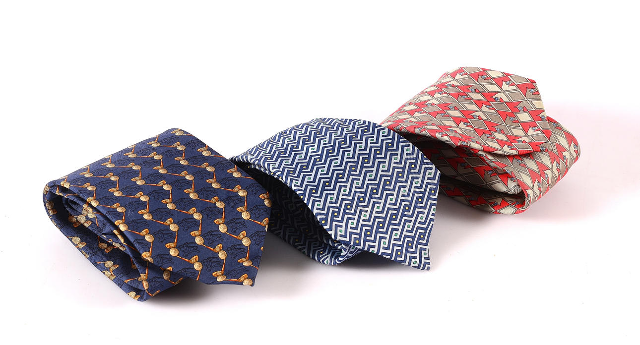 SLIPSAR, 3 st, Hermés och Burberry.