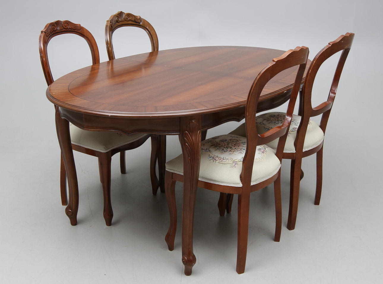 MATSALMÖBEL, 5 delar sent 1900-tal.