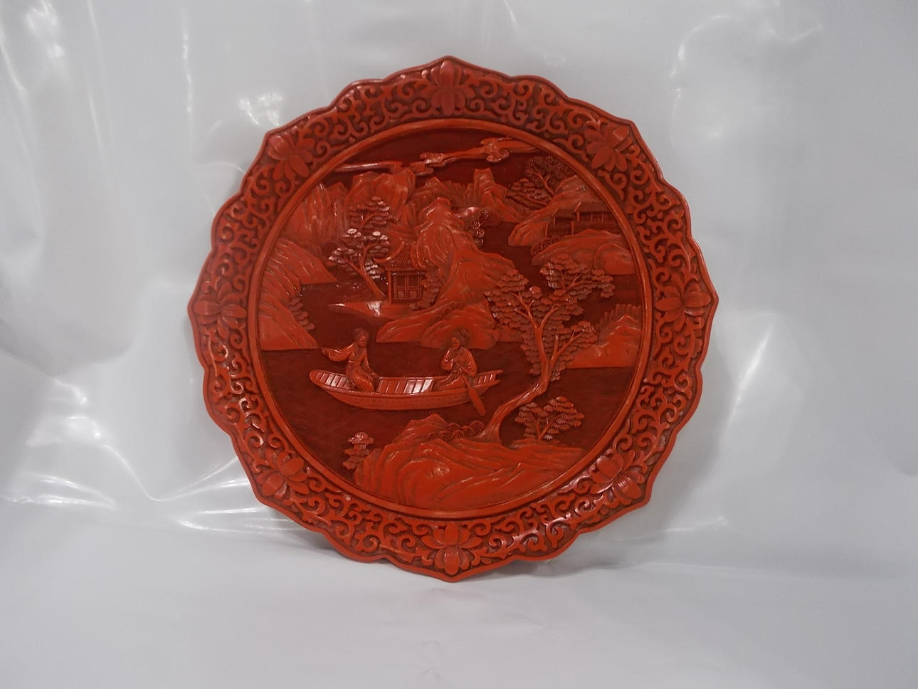 TRÄ RÖD LACKPLATTA, PORSLIN.