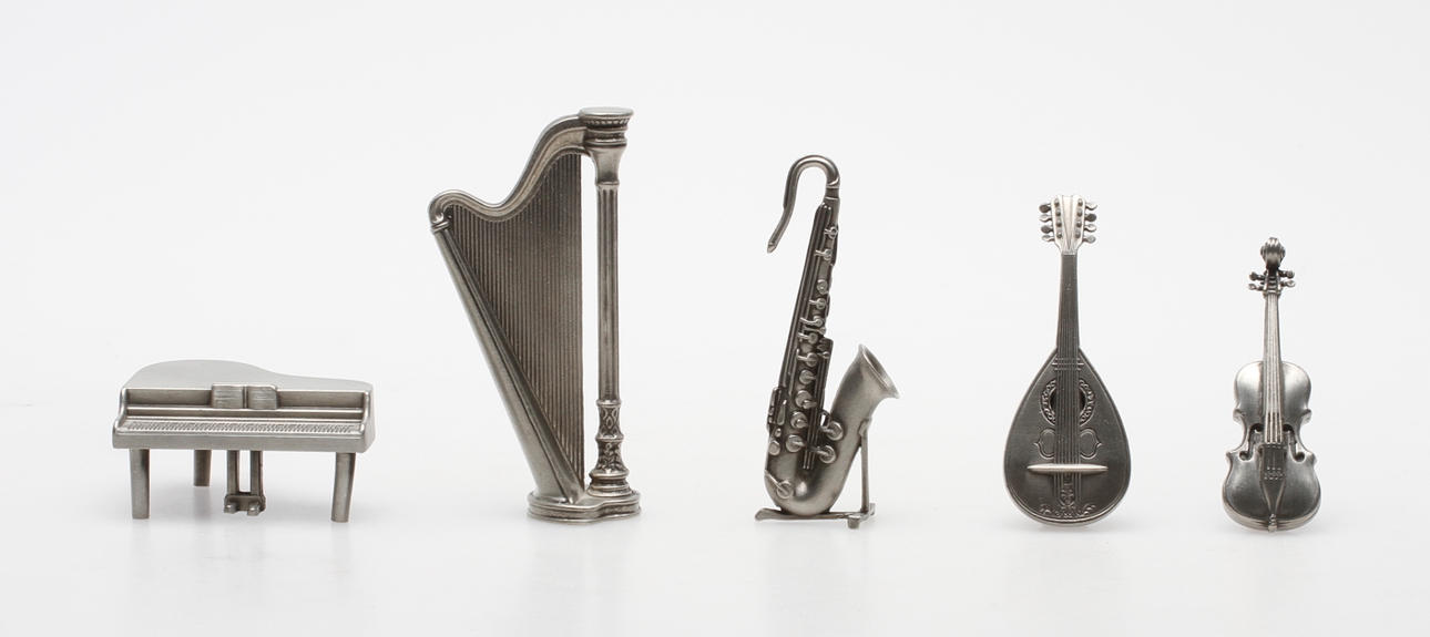 MINIATYRER, 5 st, tenn.