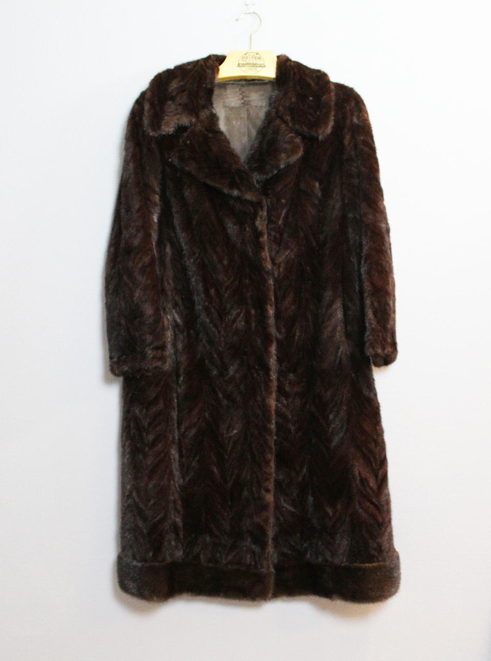 MINKPÄLS, i minkbit, 1960-tal. Storlek 38/40.