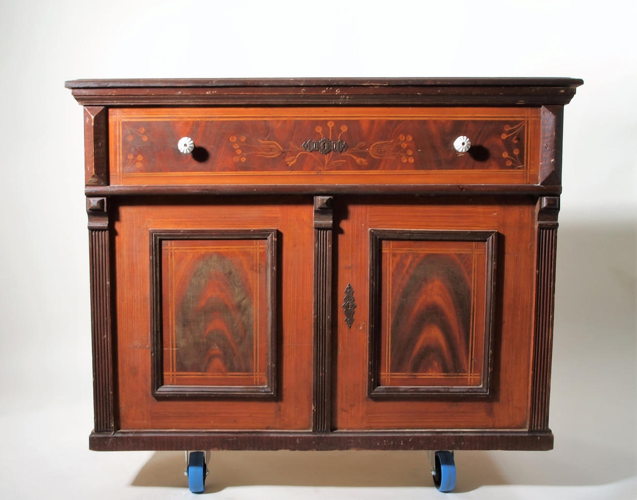 TRÆ 18-1900 ÅRHUNDREDE.