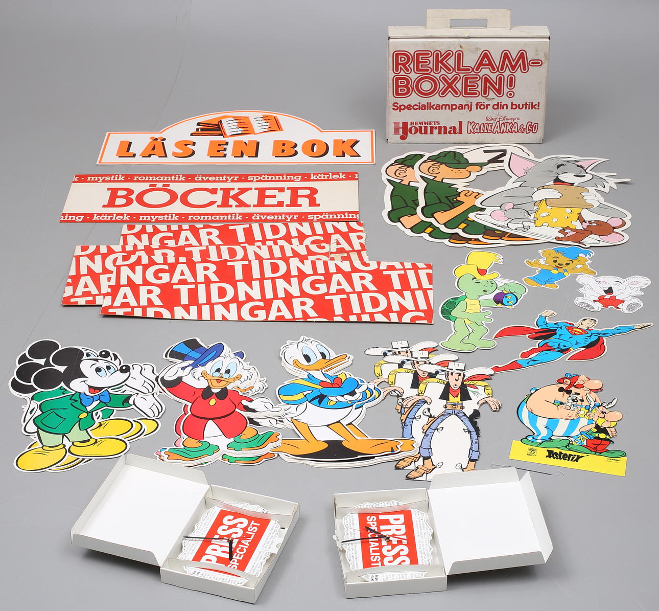 ADVERTISING PRODUCTS, Donald Duck, Superman, Knasen, Teddy Bear and others.