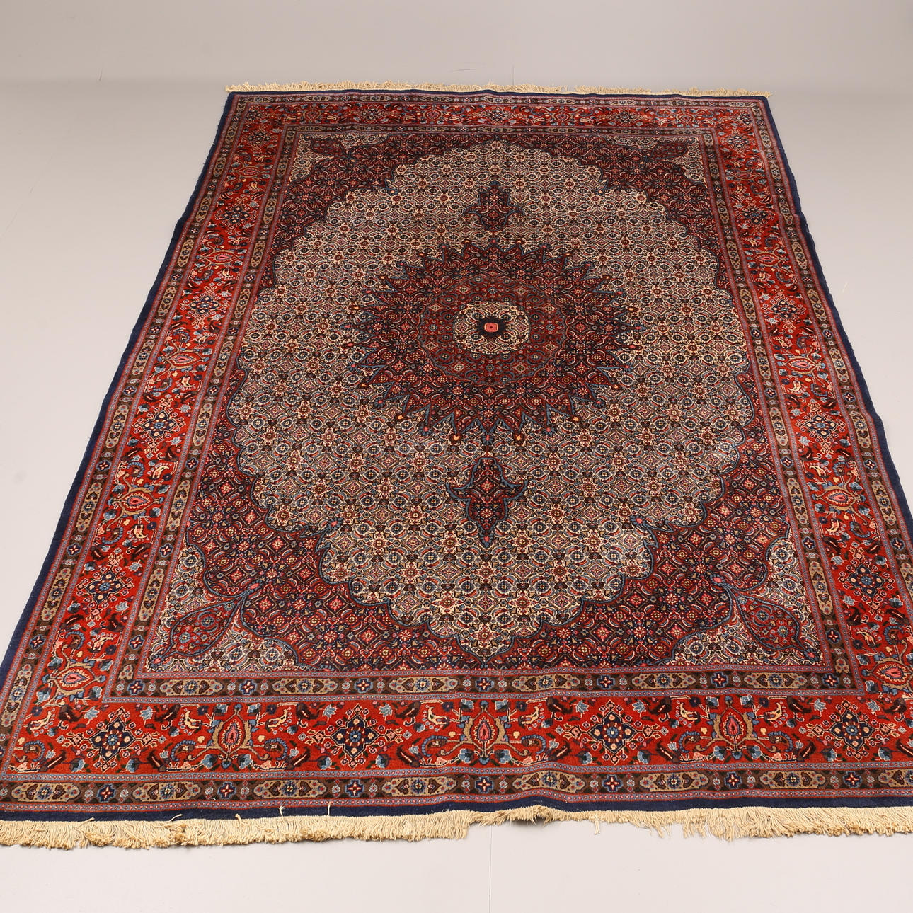 ALFOMBRA, Ardabil, persa, 367 x 2,51 cm.