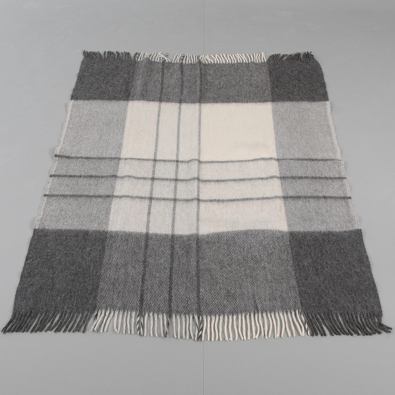 PLÄD, wool, Klippan, Bergå, 2000s. 130x200 cm.