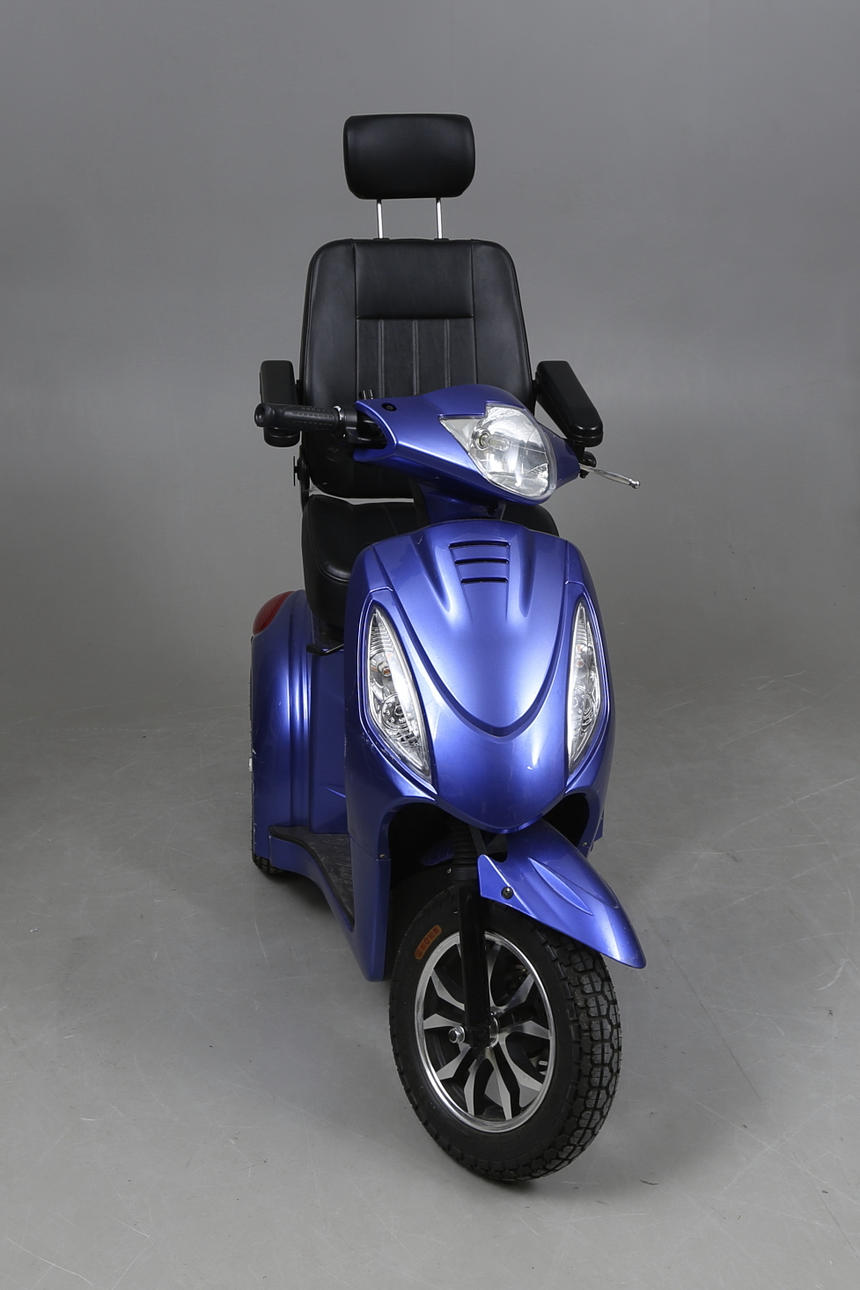 SÄHKÖMOPO, Blimo 2017.