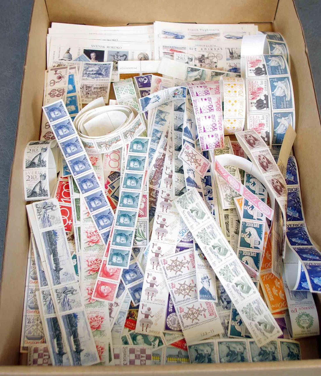 FRIMÄRKEN, ostämplat.