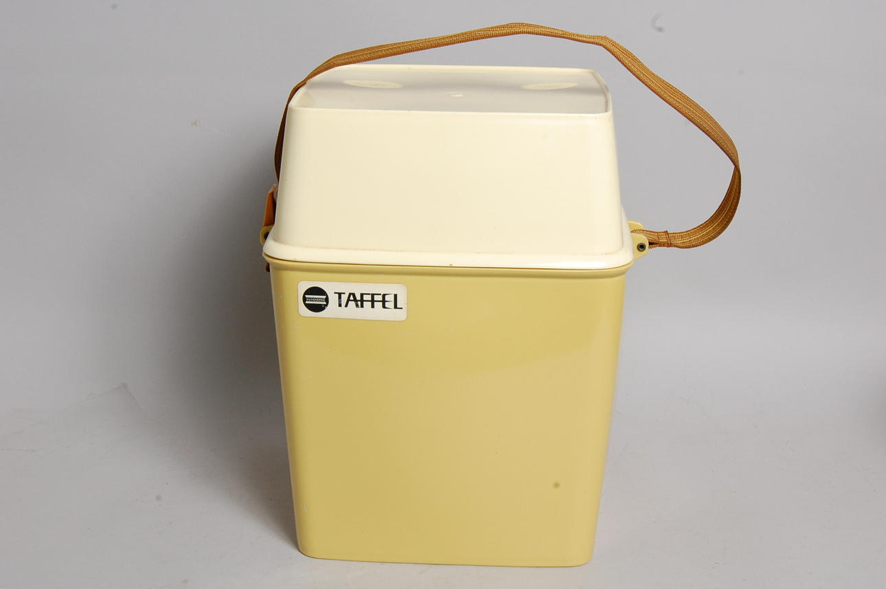 FRILUFTSSERVIS, " Taffel " Sigvard Bernadotte.